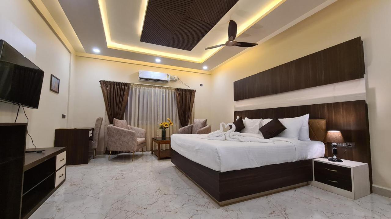 Hotel Eden Karwar Exterior foto