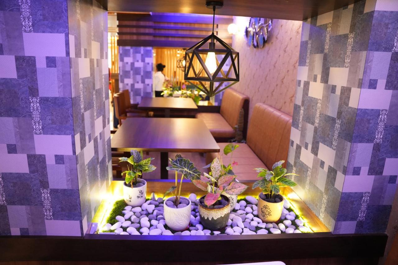 Hotel Eden Karwar Exterior foto