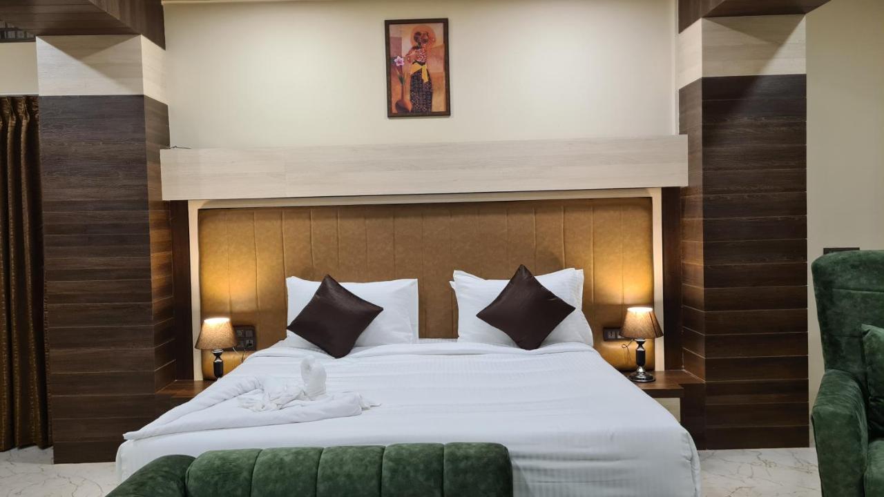 Hotel Eden Karwar Exterior foto